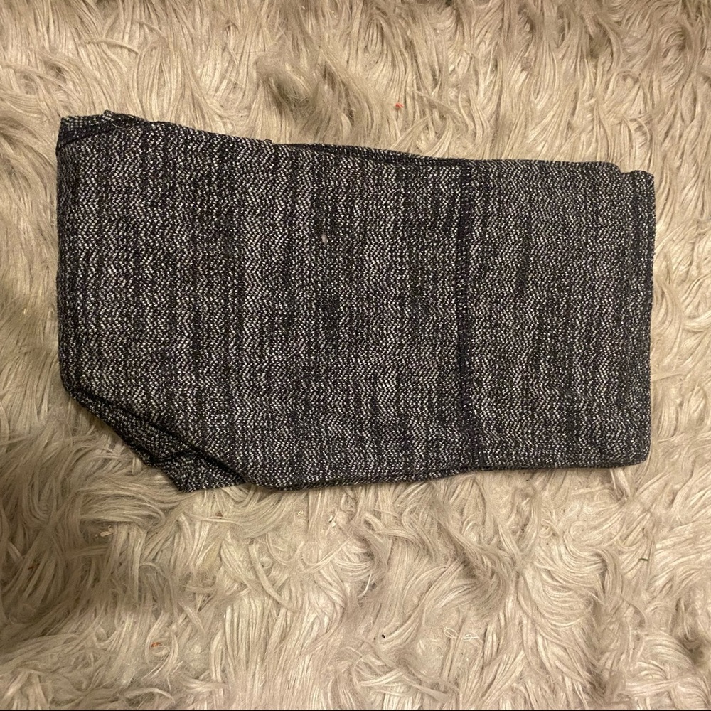 grey leggings